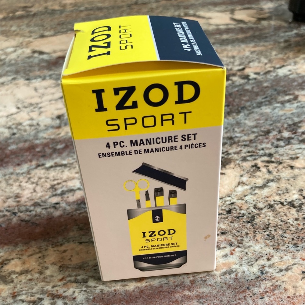 ♥️5/$20 IZOD Sport 4 Manicure Piece Set